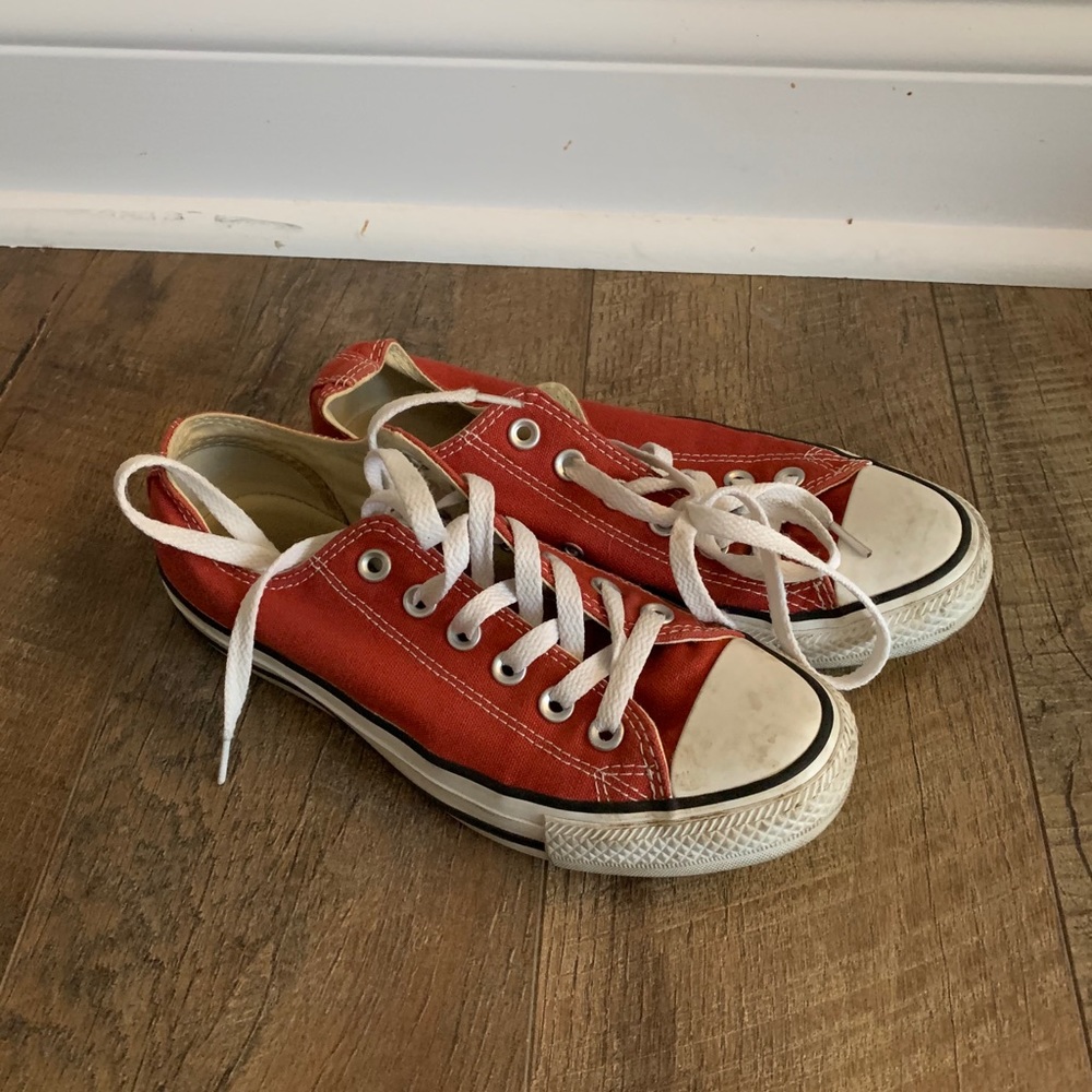 Red converse